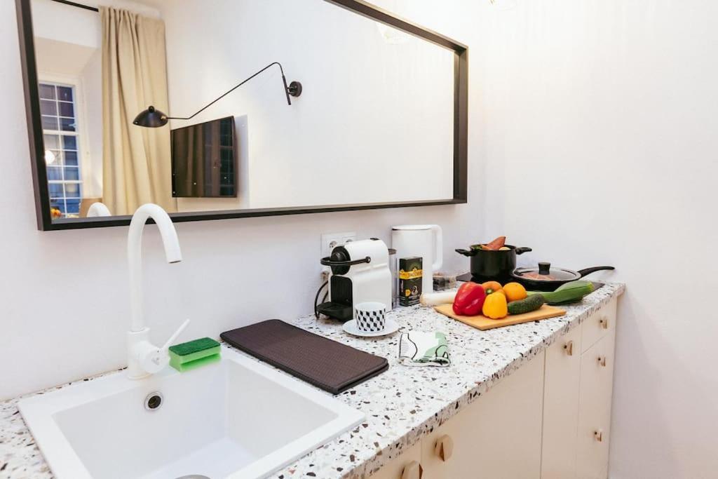 Charming Apartment Next To The Old Town! Varşovia Exterior foto